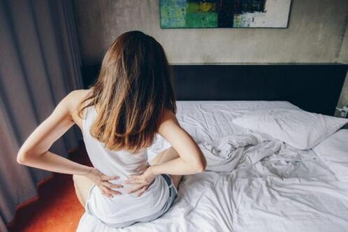 Lumbago bat bizkarrean behealdean gerta daiteke edozein arrazoirengatik